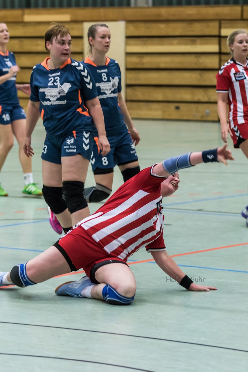 Bild 187 - Frauen Bramstedter TS - TSV Wattenbek 2 : Ergebnis: 20:24